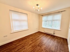 Family Room- click for photo gallery